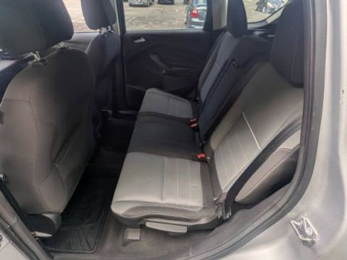 Used 2015 Ford Escape SE FWD image 19