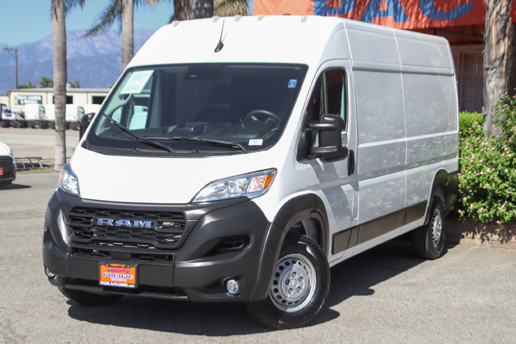 Used 2025 RAM ProMaster 3500 w/ Convenience Group FWD image 4