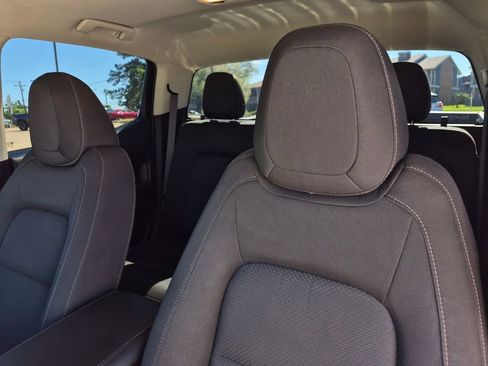 Used 2019 Chevrolet Colorado LT RWD image 27