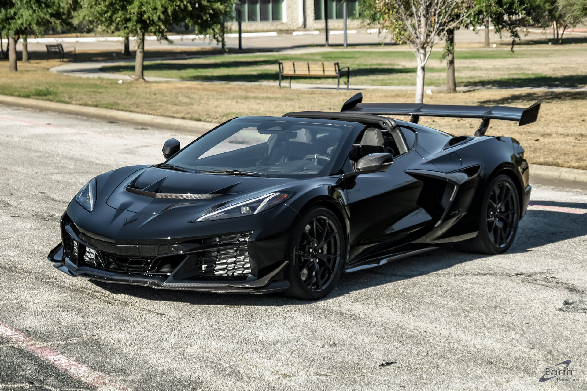 Used 2025 Chevrolet Corvette ZR1 w/ ZR1 Carbon Fiber Aero Package RWD image 8