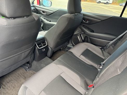 Used 2024 Subaru Outback Premium image 19
