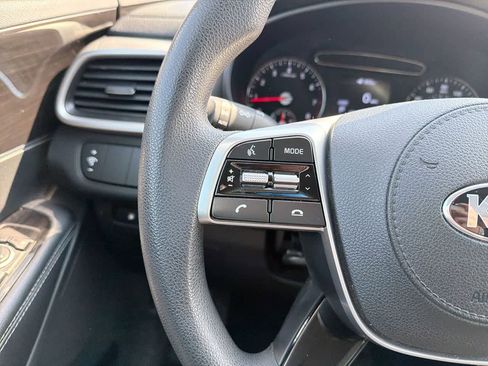 Used 2020 Kia Sorento L image 30