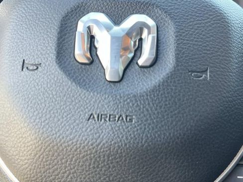 Used 2022 RAM 2500 Big Horn image 31