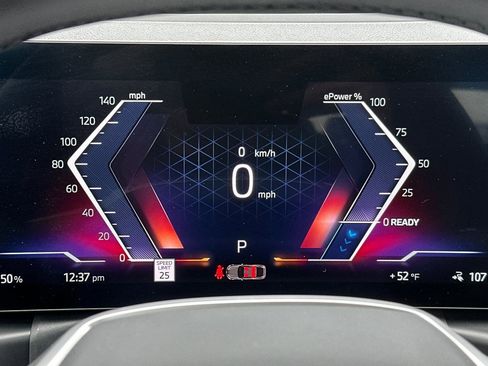 Used 2025 BMW i4 eDrive40 w/ Premium Package image 17