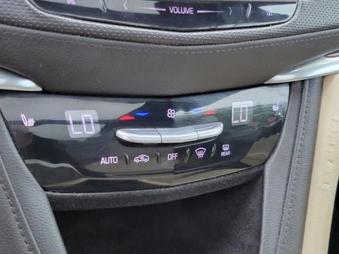 Used 2017 Cadillac XT5 Luxury w/ Driver Awareness Package AWD/4WD image 31