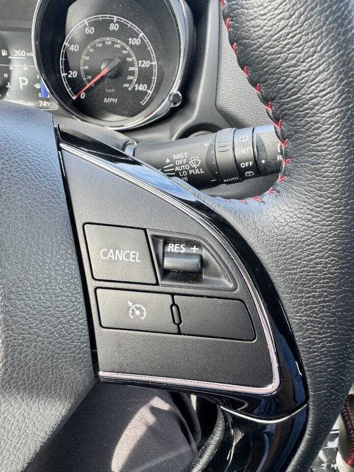 Used 2025 Mitsubishi Outlander Sport LE AWD/4WD image 12