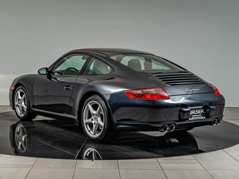 Used 2005 Porsche 911 Carrera RWD image 3