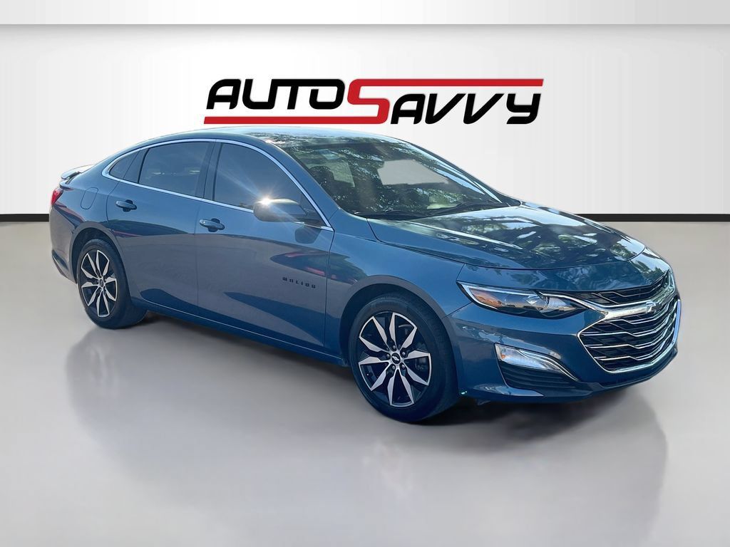 Used 2024 Chevrolet Malibu RS FWD image 1