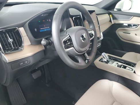 New 2026 Volvo XC90 T8 Plus w/ Protection Package Premier AWD/4WD image 24