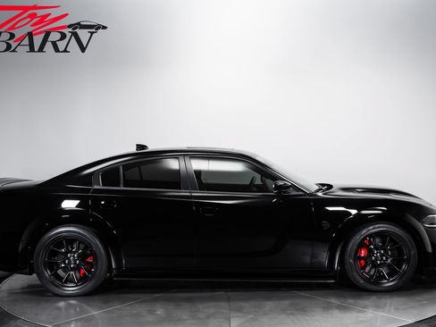 Used 2022 Dodge Charger SRT Hellcat RWD image 6