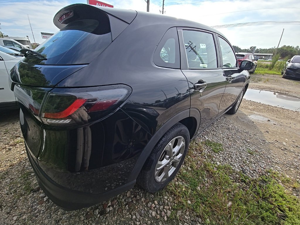 Used 2025 Honda HR-V LX image 8