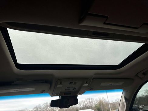 Used 2019 GMC Yukon Denali w/ Denali Ultimate Package image 20