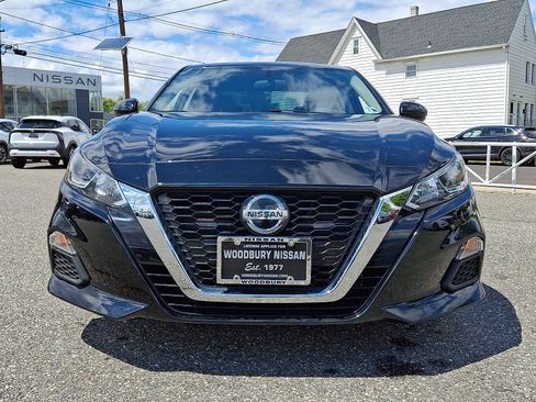 Certified 2020 Nissan Altima 2.5 S FWD image 2