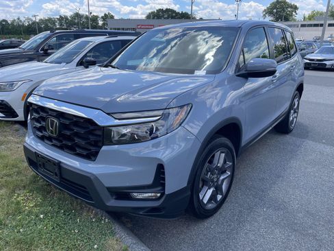 Used 2023 Honda Passport EX-L image 3