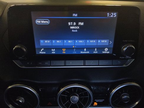 Used 2024 Nissan Sentra S FWD image 25