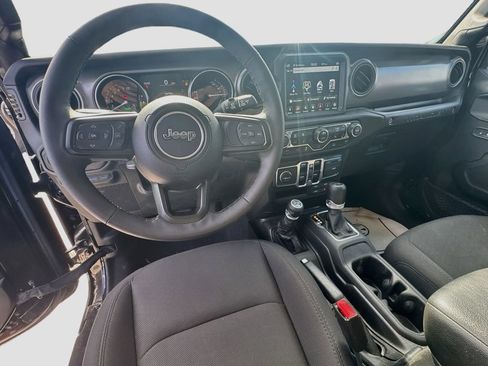 Certified 2023 Jeep Wrangler Unlimited w/ Cold Weather Group AWD/4WD image 10