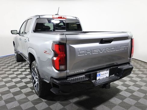 Used 2024 Chevrolet Colorado Z71 w/ Z71 Convenience Package 2 AWD/4WD image 7