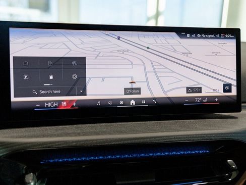 New 2026 BMW 330i xDrive Sedan w/ Premium Package image 30