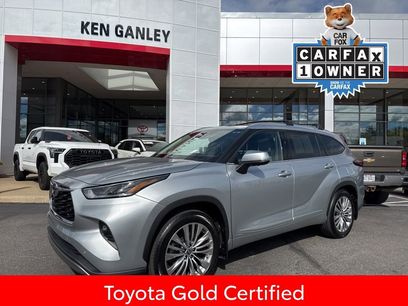 Certified 2025 Toyota Highlander Platinum