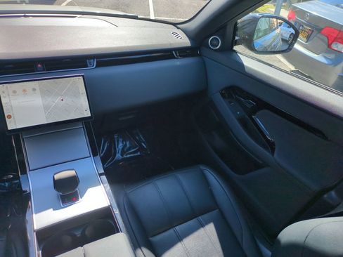 Used 2024 Land Rover Range Rover Evoque S image 28