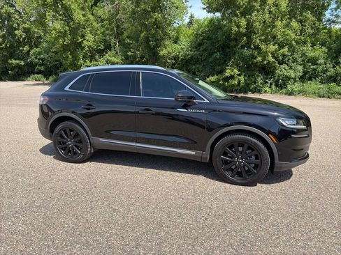 Used 2023 Lincoln Nautilus Reserve w/ Equipment Group 201A AWD/4WD image 17