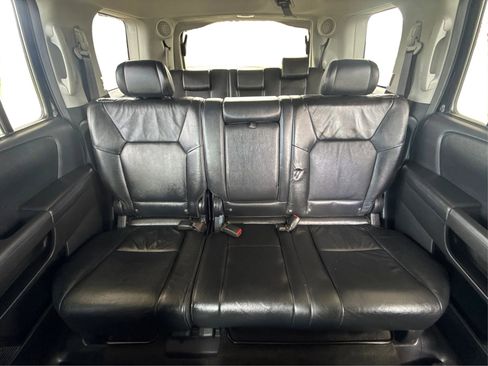 Used 2010 Honda Pilot Touring image 16