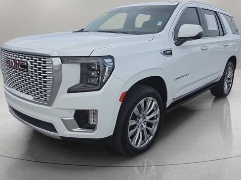 Used 2021 GMC Yukon Denali w/ Advanced Technology Package RWD image 2