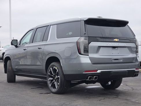New 2026 Chevrolet Suburban High Country AWD/4WD image 29