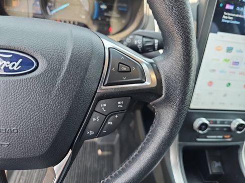 Used 2024 Ford Edge SEL AWD/4WD image 18