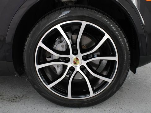 Used 2019 Porsche Cayenne AWD/4WD image 90