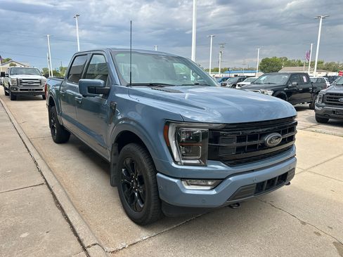 Used 2023 Ford F150 Platinum w/ FX4 Off-Road Package AWD/4WD image 9