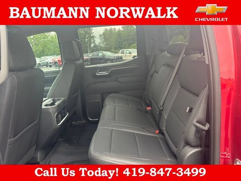 Used 2023 GMC Sierra 1500 SLT w/ SLT Premium Package AWD/4WD image 42