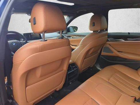 Used 2018 BMW 530i w/ Premium Package RWD image 24