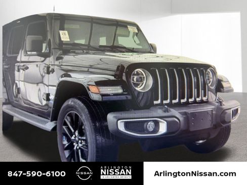 Used 2022 Jeep Wrangler Unlimited Sahara w/ Cold Weather Group AWD/4WD image 1