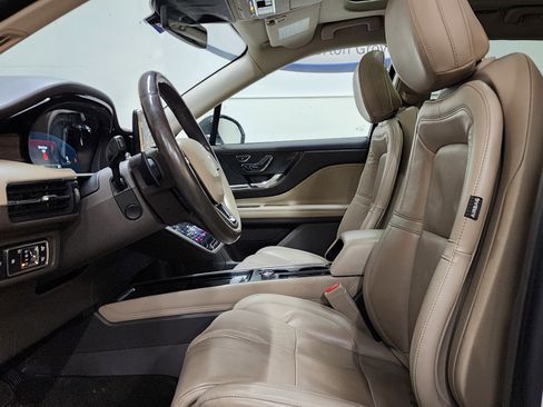 Used 2020 Lincoln Corsair Reserve w/ Equipment Group 202A image 13