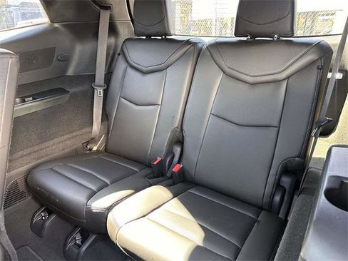 Used 2023 Cadillac XT6 Sport image 15