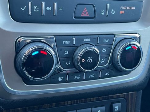 Used 2016 GMC Acadia Denali image 20