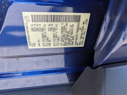 Used 2023 Nissan Rogue SV image 31