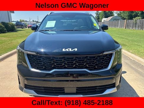 Used 2025 Kia Sorento S w/ Panoramic Sunroof Package FWD image 2