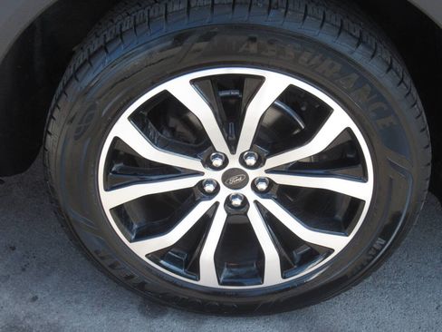 Used 2020 Ford Explorer ST w/ Premium Technology Package AWD/4WD image 6