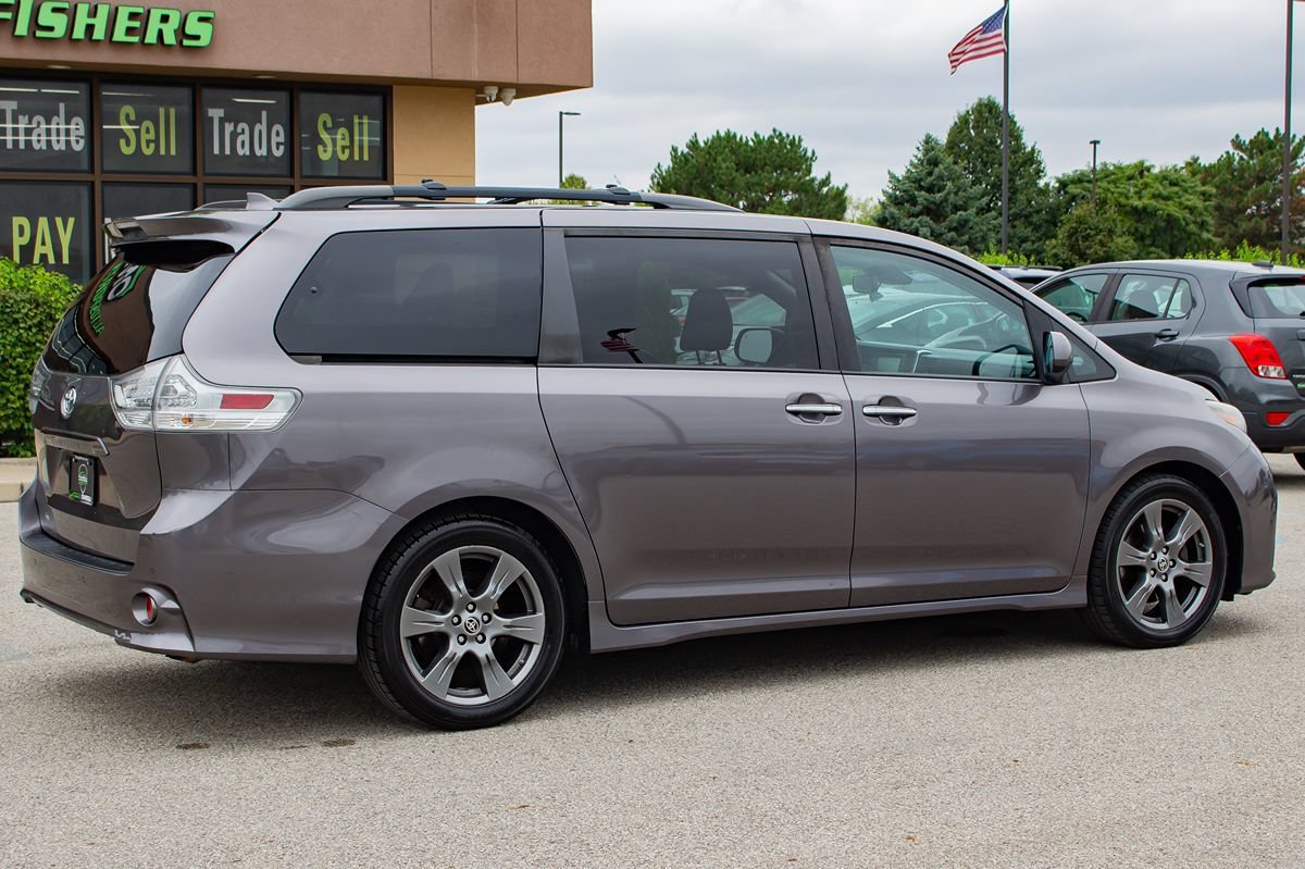 Used 2020 Toyota Sienna SE Premium FWD image 10