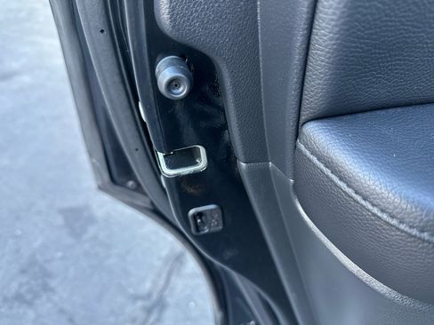 Used 2019 Honda Pilot Elite image 48