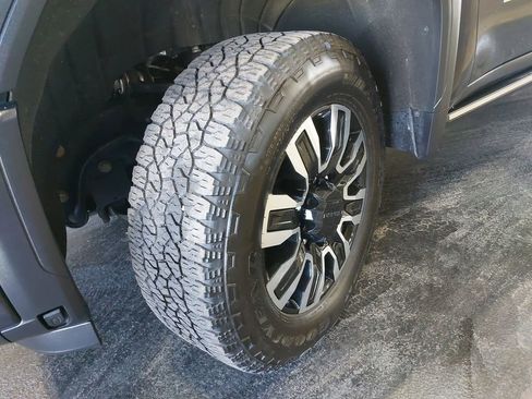 Used 2025 GMC Sierra 2500 Denali Ultimate AWD/4WD image 33