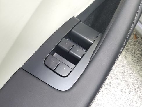 Used 2025 Tesla Model 3 Long Range RWD image 25
