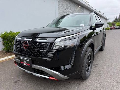 New 2026 Nissan Pathfinder Rock Creek AWD/4WD image 3