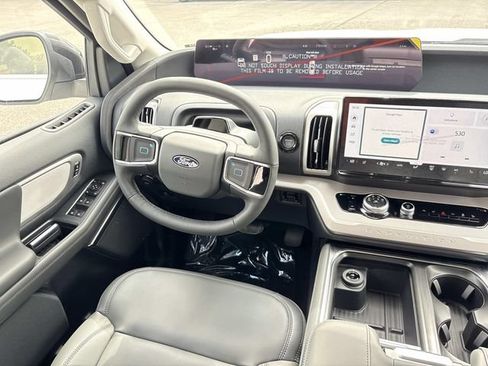 New 2027 Ford Expedition Active AWD/4WD image 15
