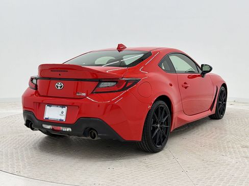 Used 2023 Toyota GR86 Premium w/ ALL Weather Mat Package (TMS) image 9