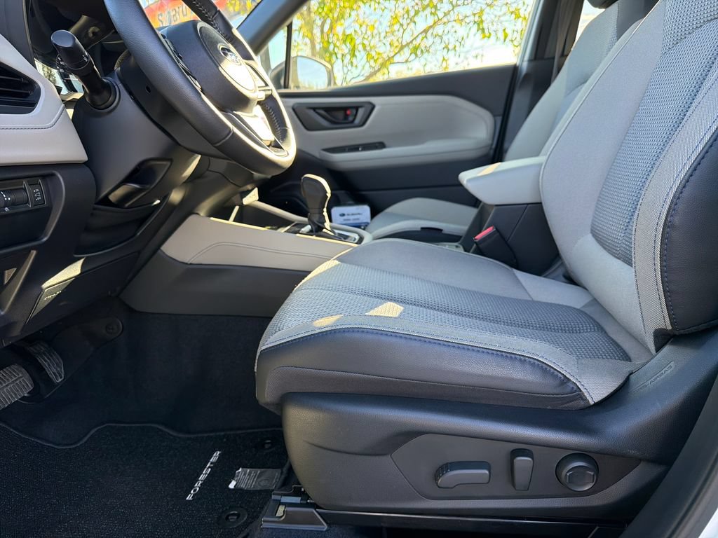 Certified 2025 Subaru Forester Premium AWD/4WD image 21