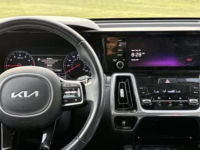 Used 2022 Kia Sorento SX FWD image 4