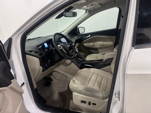 Used 2015 Ford Escape Titanium w/ Equipment Group 301A FWD image 15
